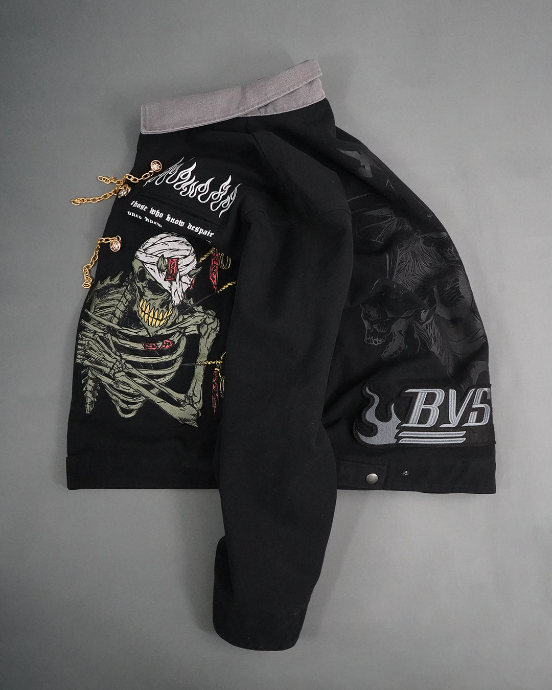 GATES OF PAIN JACKET (BLACK)
